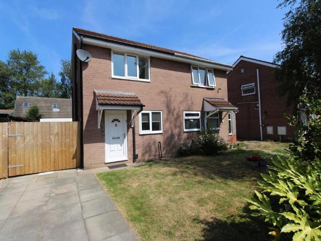 House for sale in Higher Bartle, Lancashire