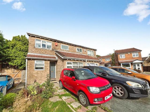 House for sale in Woodside, Bradford