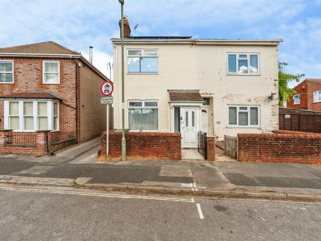 House for sale in Eastleigh, Helford