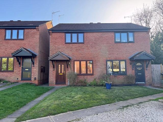 House for sale in Mill End, Green Close