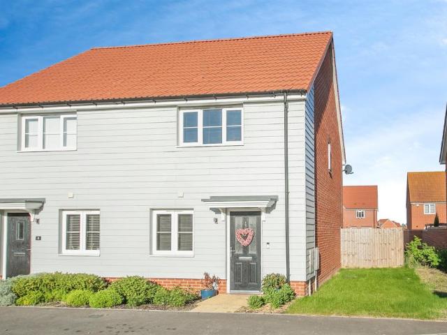 House for sale in Frinton and Walton, Dale Hill