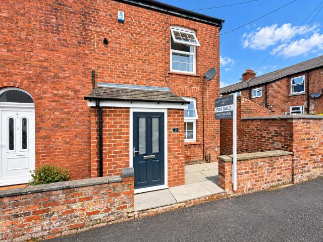 House for sale in Hazel Grove, Greater Manchester