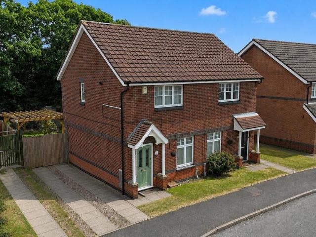 House for sale in Broomhill, Chadsmoor