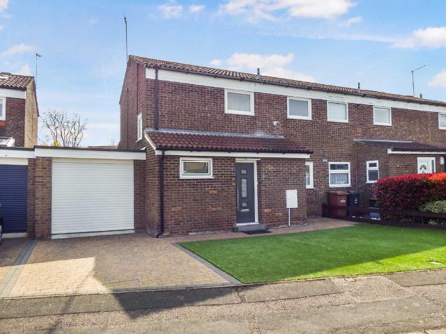 House for sale in Fishers Green, Shephall