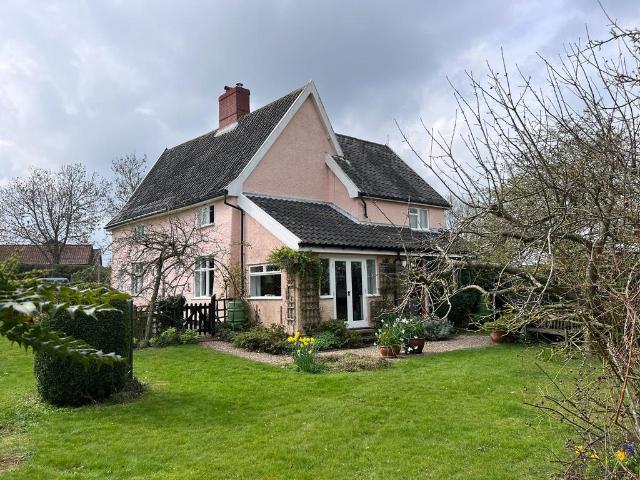 House for sale in Dennington, Eastbridge