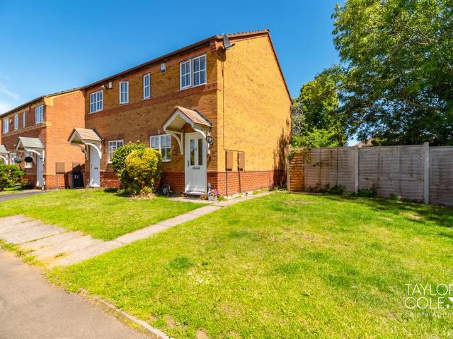 House for sale in Kettlebrook