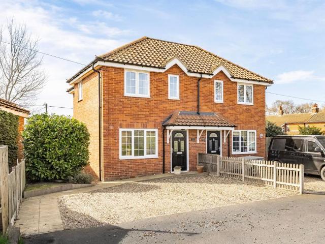 House for sale in Comers, Norfolk
