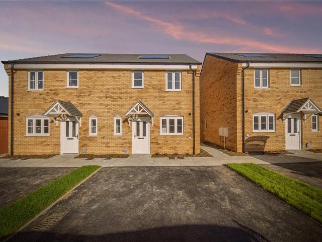 House for sale in Chelmondiston, Suffolk