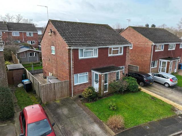 House for sale in Oakley, Merley