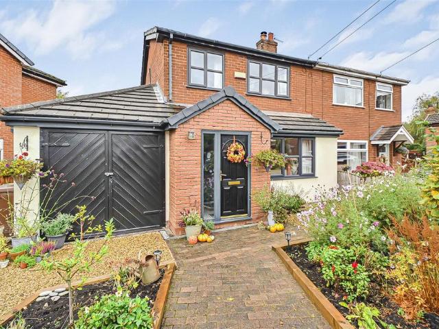 House for sale in Lowton Heath, Wigan