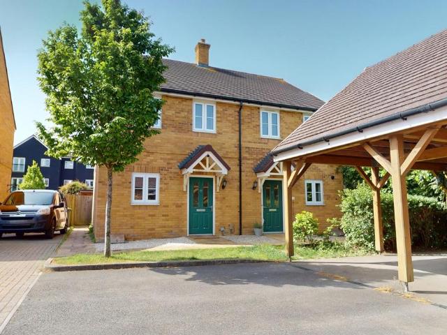 House for sale in Cheeseman's Green, Bridgefield