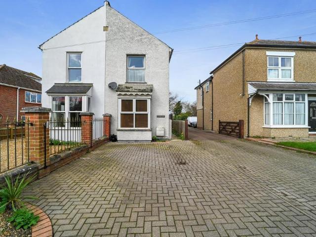 House for sale in Dale Hill, Essex