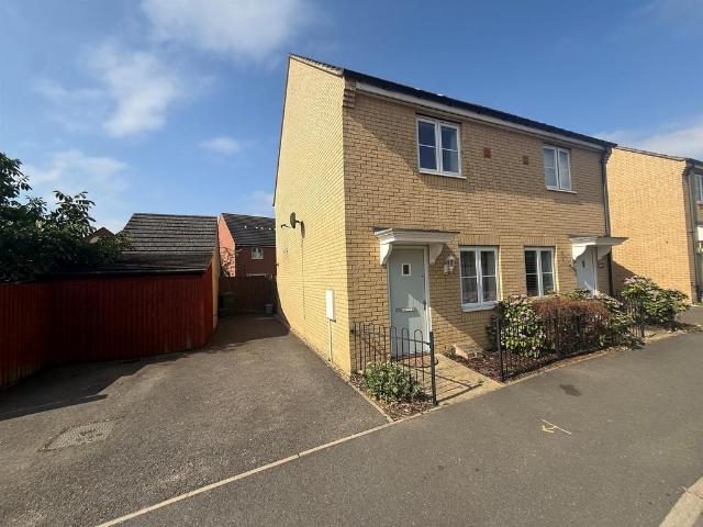 House for sale in Cardea, Peterborough