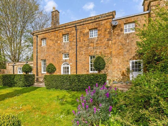 House for sale in Evershot, Oxfordshire