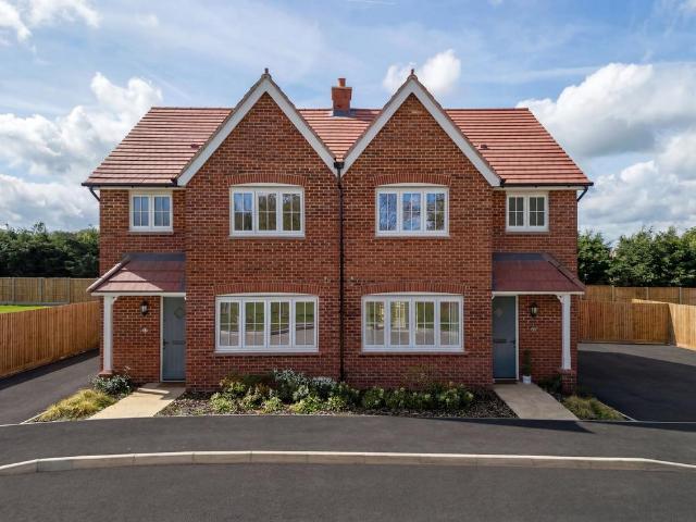 House for sale in Chipping Hill, Essex