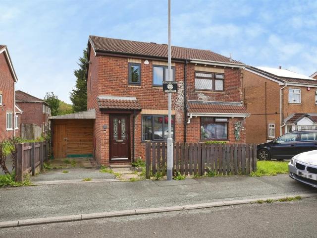 House for sale in Woodside, Bradford