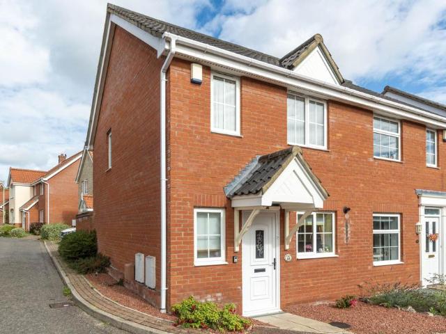 House for sale in East Bank, Norfolk