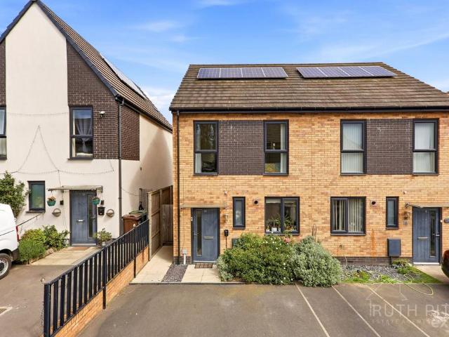 House for sale in South Elmsall, West Yorkshire