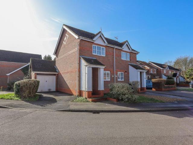 House for sale in Perryfields, West Sussex