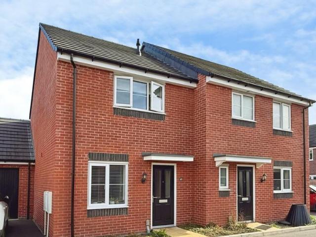 House for sale in Leigh Park, Westbury
