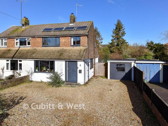 House for sale in Plumpton Green, Iford