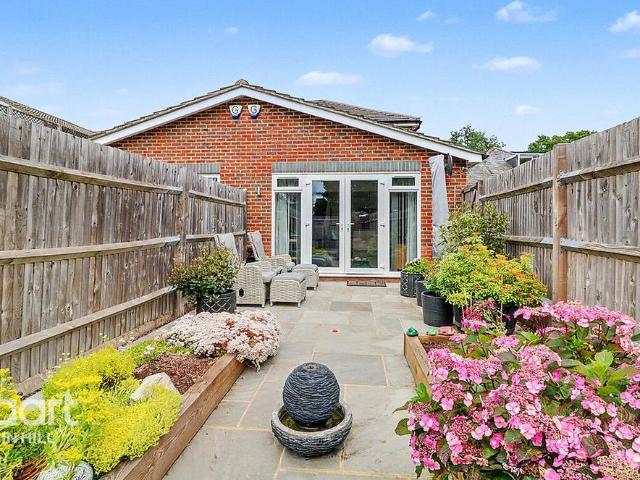 House for sale in Aperfield, Greater London