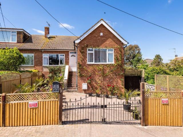 House for sale in Minster-on-Sea, Oad Street
