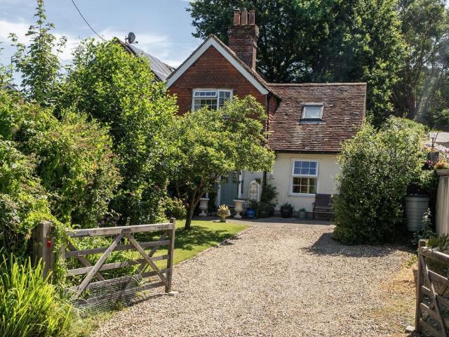 House for sale in Littlecote, West Sussex