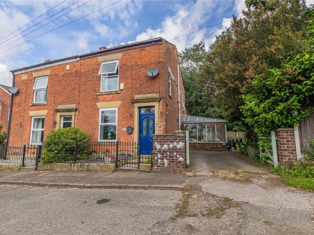 House for sale in Trub, Burnedge