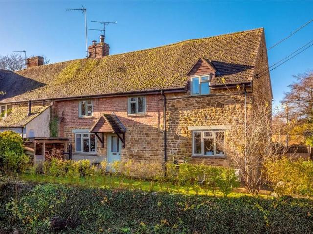 House for sale in Evershot, Oxfordshire