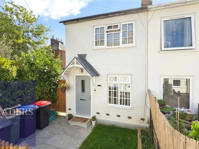 House for sale in Chipping Hill, Essex