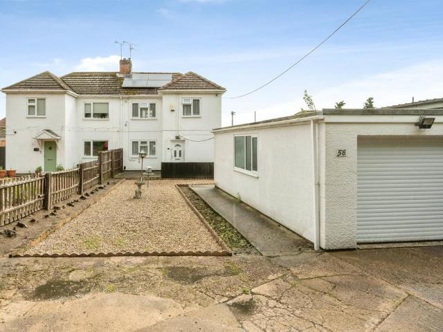 House for sale in Broughton, North Lincolnshire