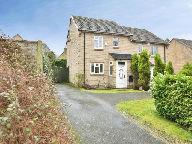 House for sale in Charlesworth, East Midlands