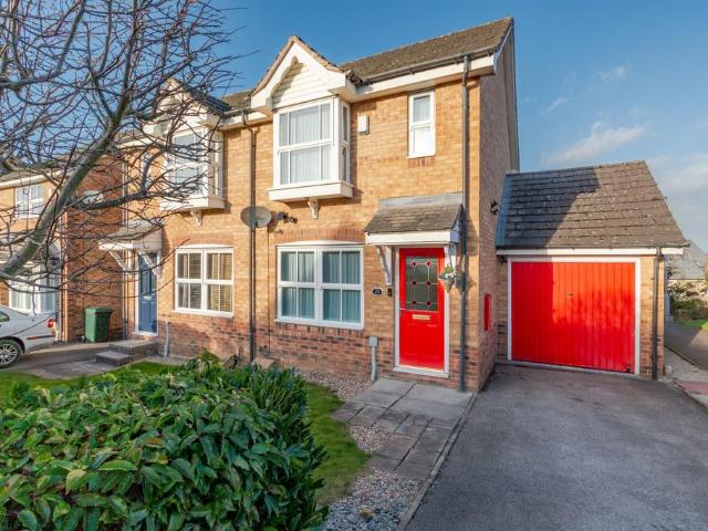 House for sale in Thackley, Bradford
