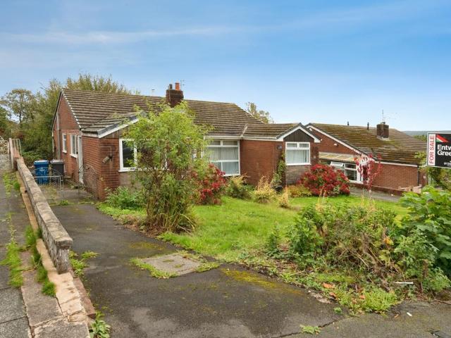House for sale in Four Lane Ends, Blackburn