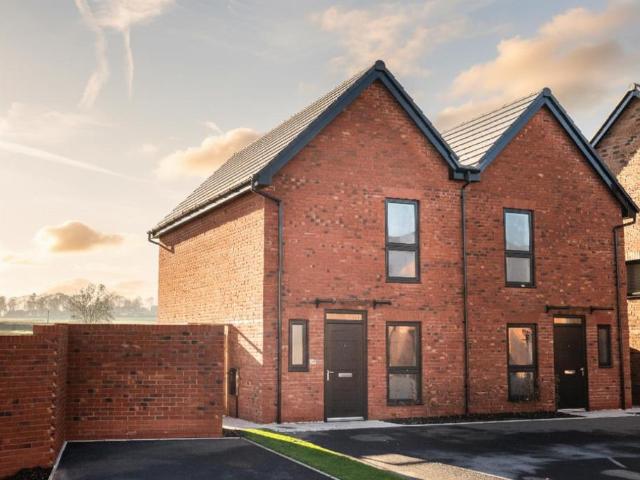 House for sale in Barton In Fabis, East Midlands