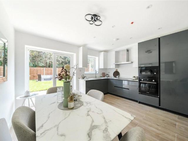 House for sale in Finchley, Greater London