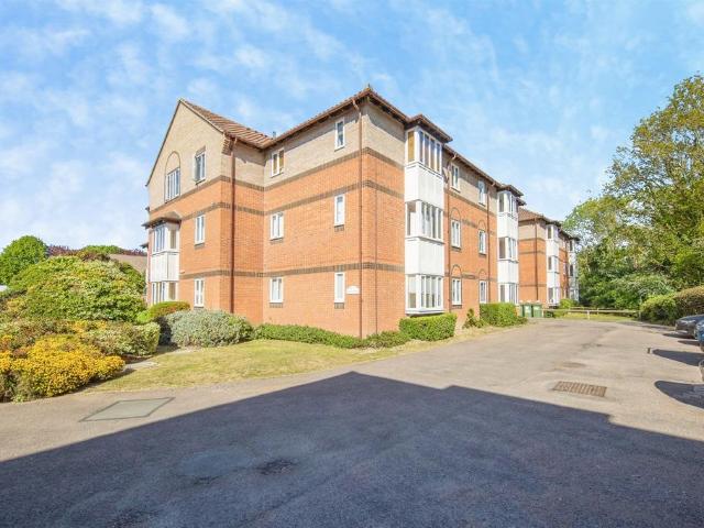 Flat for sale in Berechurch, Fordham Heath