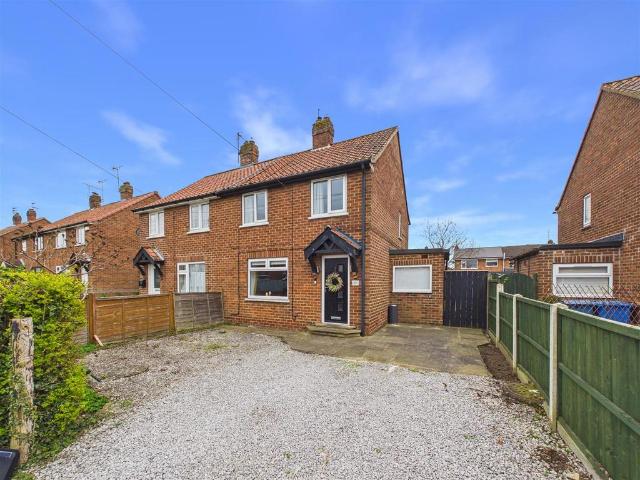 House for sale in Elloughton-cum-Brough, Brough