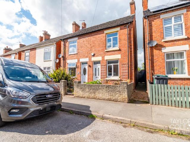 House for sale in Overseal, South Derbyshire