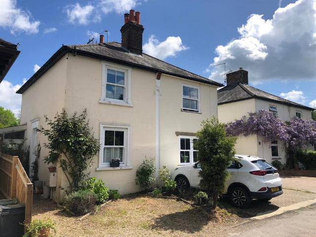 House for sale in Pachesham Park, Surrey
