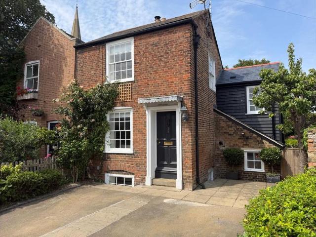 House for sale in Middle Deal, Ash
