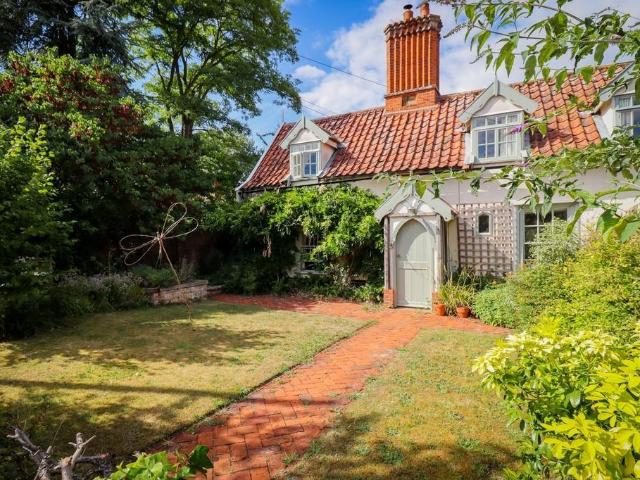 House for sale in Eastbridge, Suffolk
