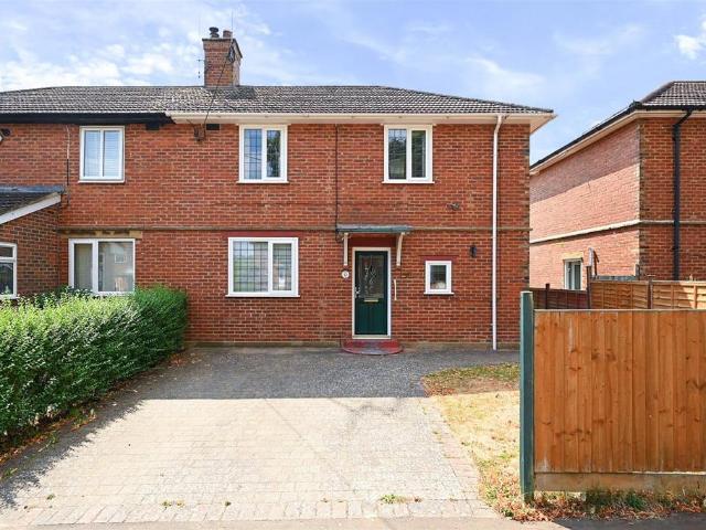 House for sale in Horsham, West Sussex