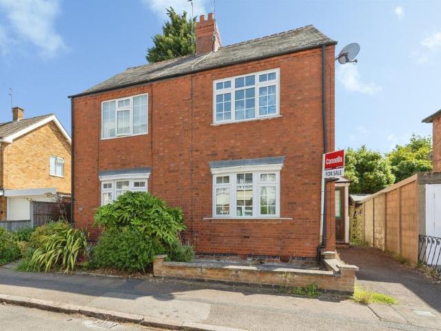 House for sale in Oadby, Leicestershire
