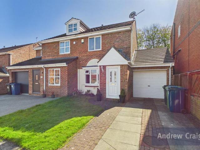 House for sale in Horsley Hill, South Shields