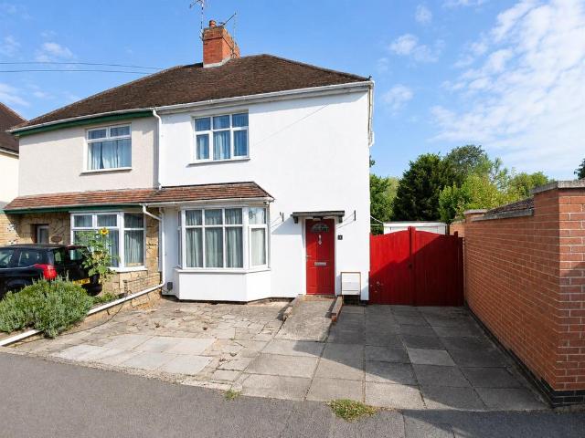 House for sale in Camp Hill, Warwickshire