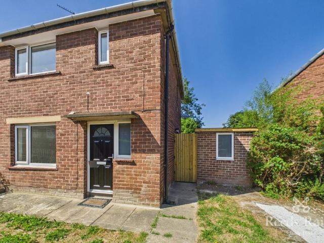 House for sale in Horbury, West Yorkshire