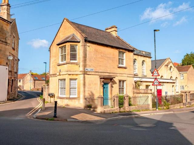 House for sale in Locksbrook, Bath