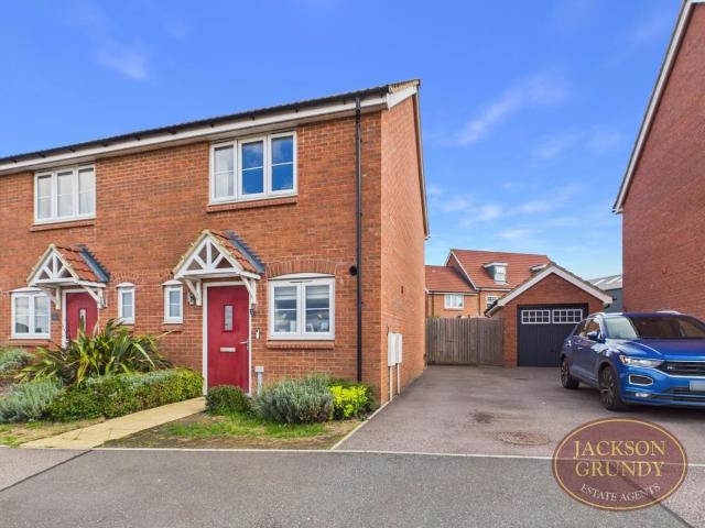 House for sale in Moulton